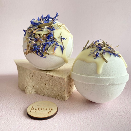 Reflection - Natural Botanical Bath Bomb (135g)