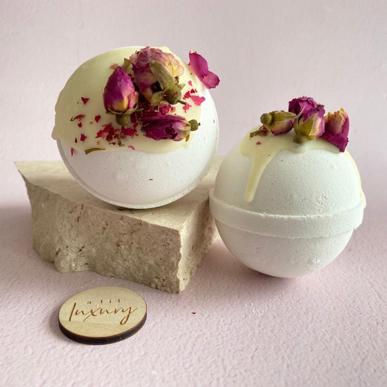 Rose Cedar - Natural Botanical Bath Bomb (135g)