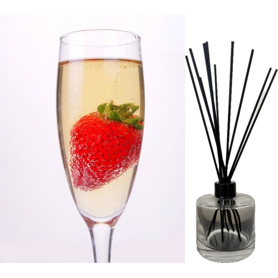 Champagne & Strawberries - Reed Diffuser
