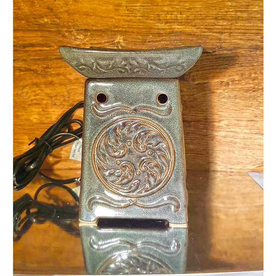 Kalinda - Pagoda - Aroma Glow Electric Melter