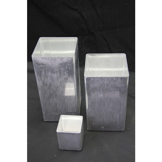 Square 76mm x 114mm Pillar Candle Mould