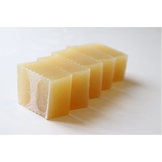 Organic (OMP) Melt & Pour Soap Base (1kg)
